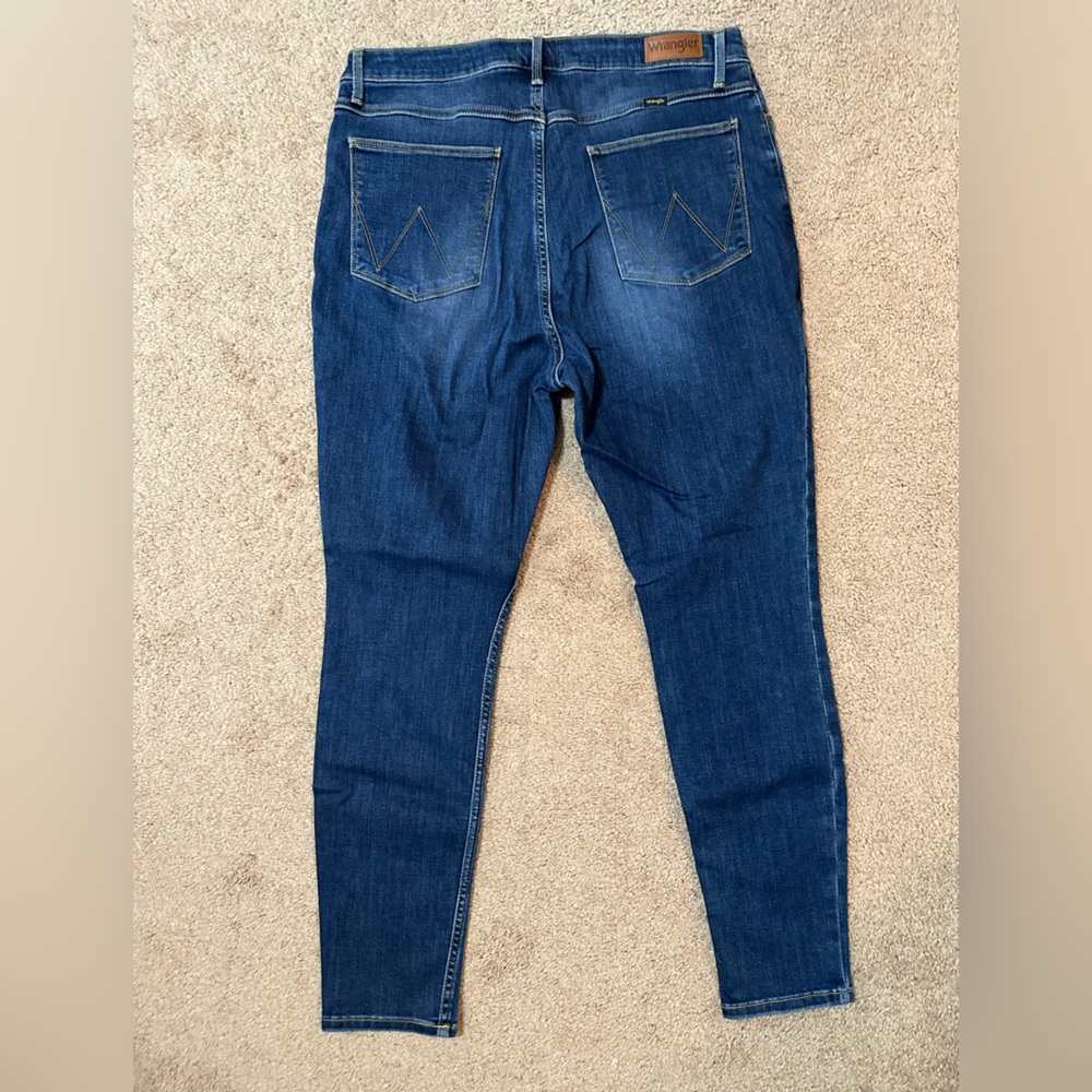 Wrangler Women’s Dark Blue Skinny Jeans